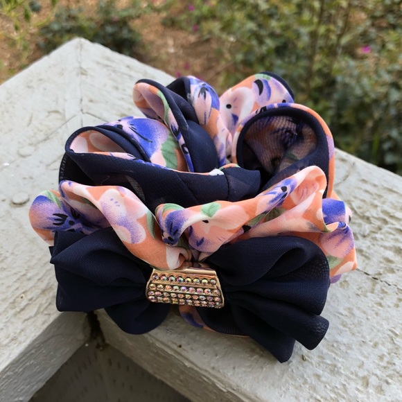 Scrunchie - Picture 2 of 2